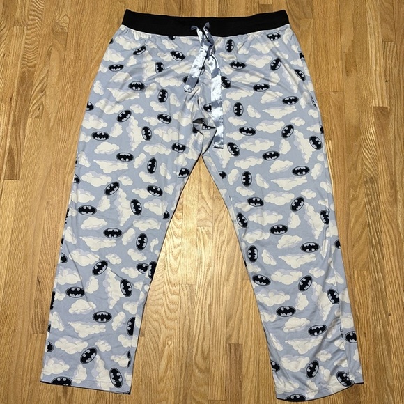 Batman Super Soft Pajama Wide Leg Pants - Picture 2 of 6